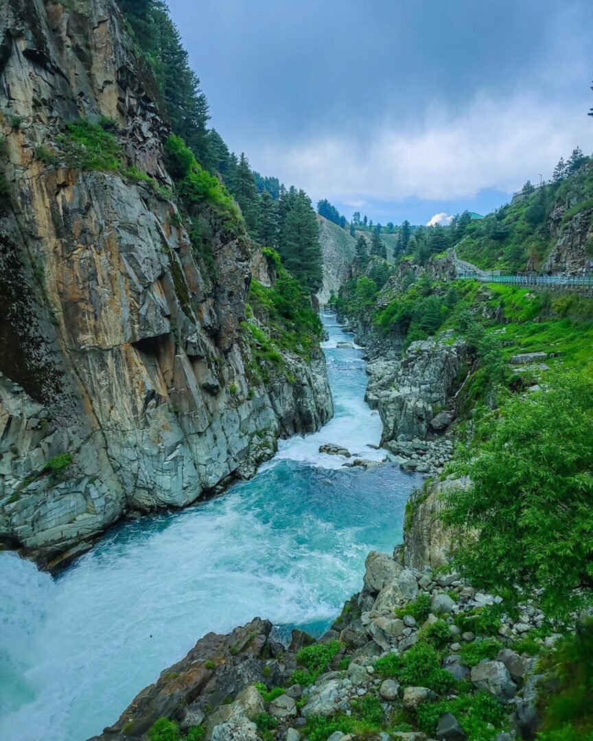 Aharbal Waterfall Offbeat Tour - Travel Nerve Kashmir