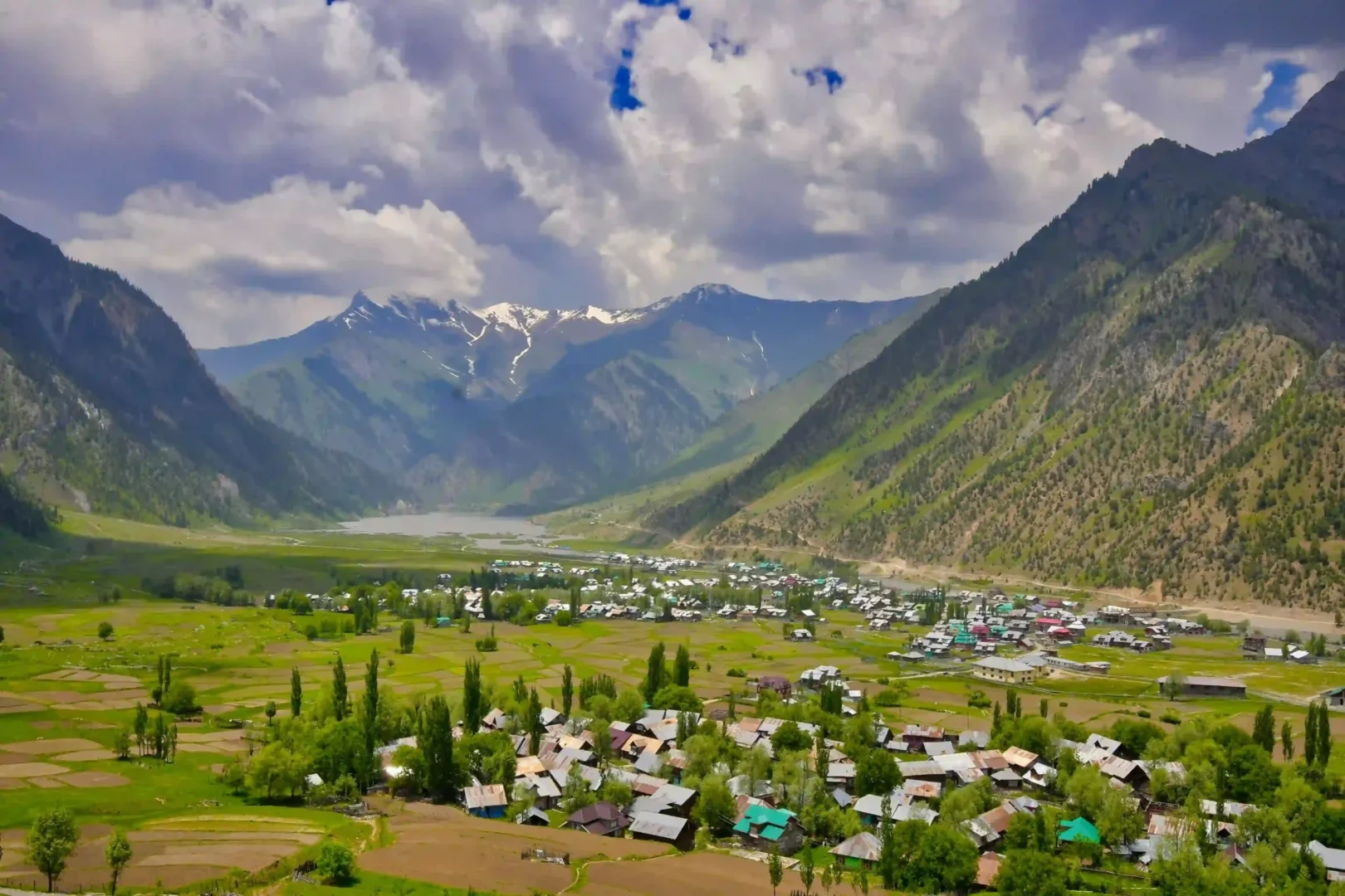 Best Time to Visit Gurez Valley: Complete Guide