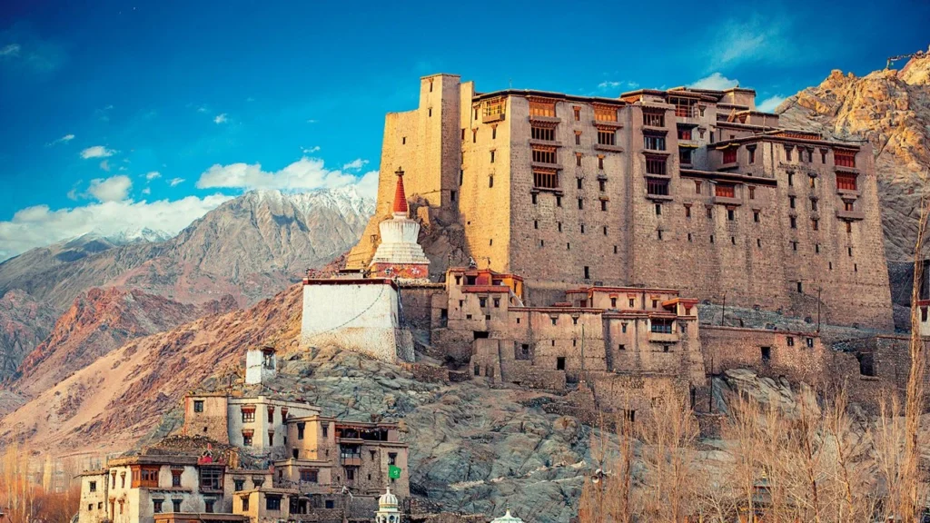 Complete Packing List for High Altitude Ladakh Trips (2026)
